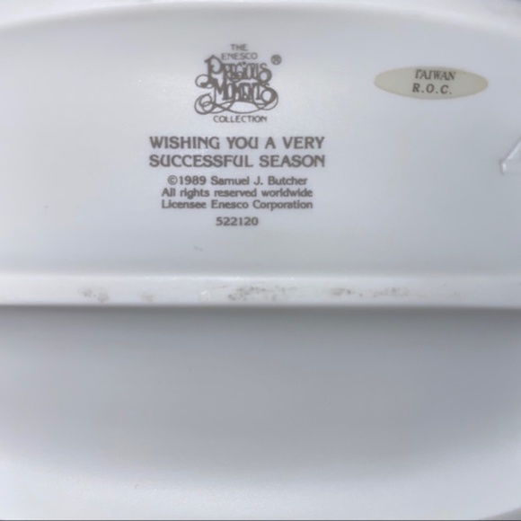 Precious Moments Vintage Figurine #522120 - Picture 2 of 2